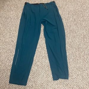 Lululemon pants xxl 31” great condition